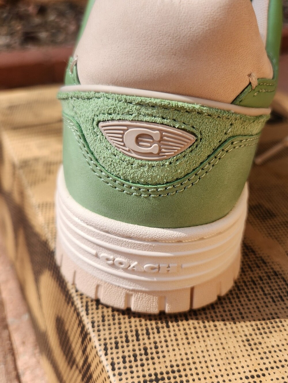 Coach Soho Sneaker Size 7.5 Men/8.5 Women - Picture 4 of 14